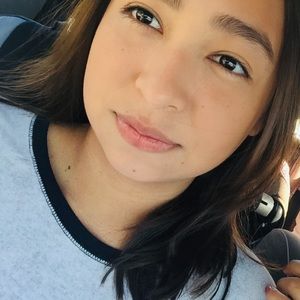 Meet your Posher, Marcela